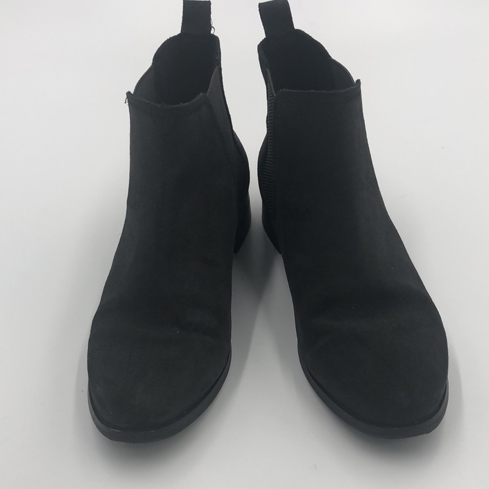 SOLD - Toms Ella Chelsea Suede Boots - Size 10W